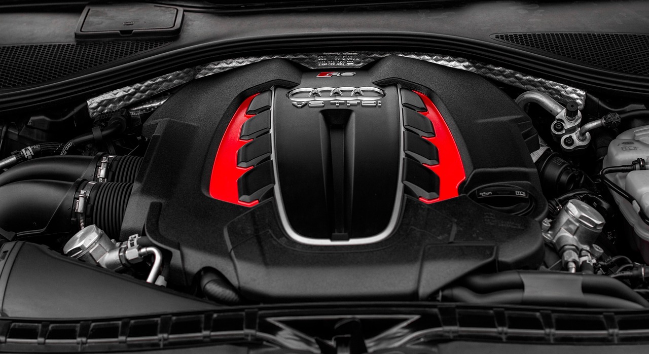 audi v8