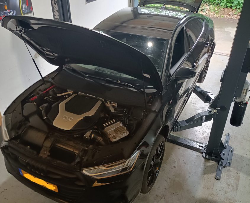 Audi 3.0 tfsi